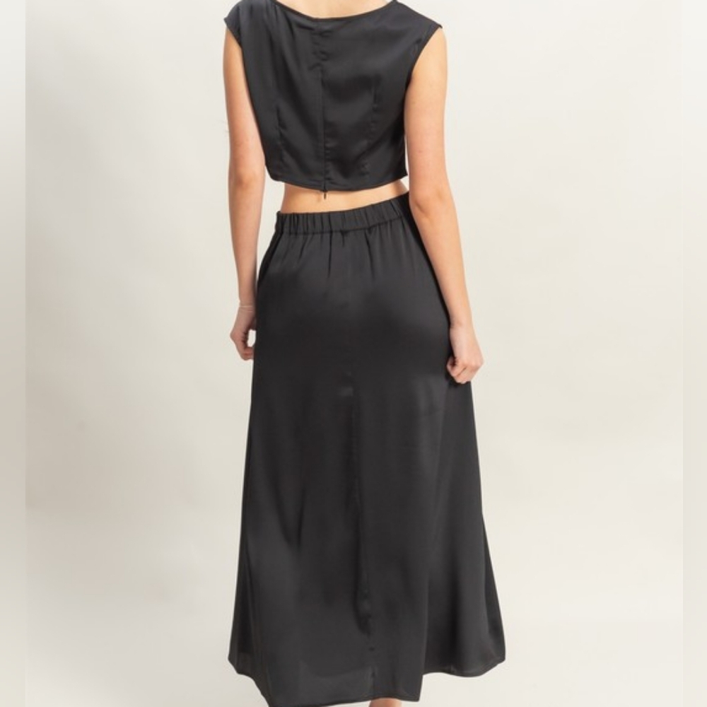 Black Two-Piece Top and Maxi Skirt Set - Picture 5 of 10